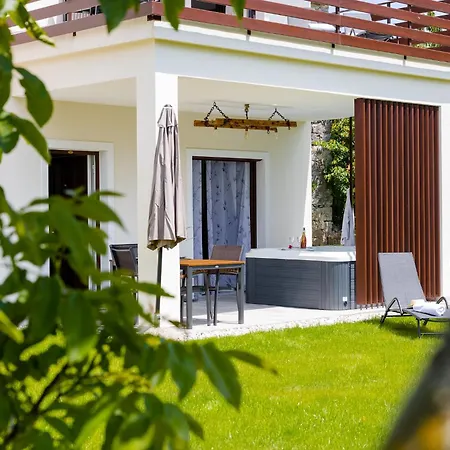 Appartement Brkinka